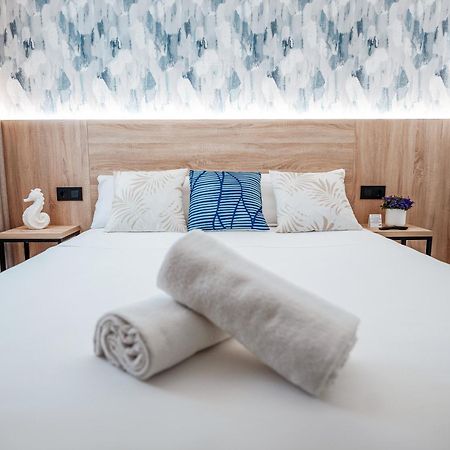Sweet Lloret Suites Lloret de Mar Bagian luar foto