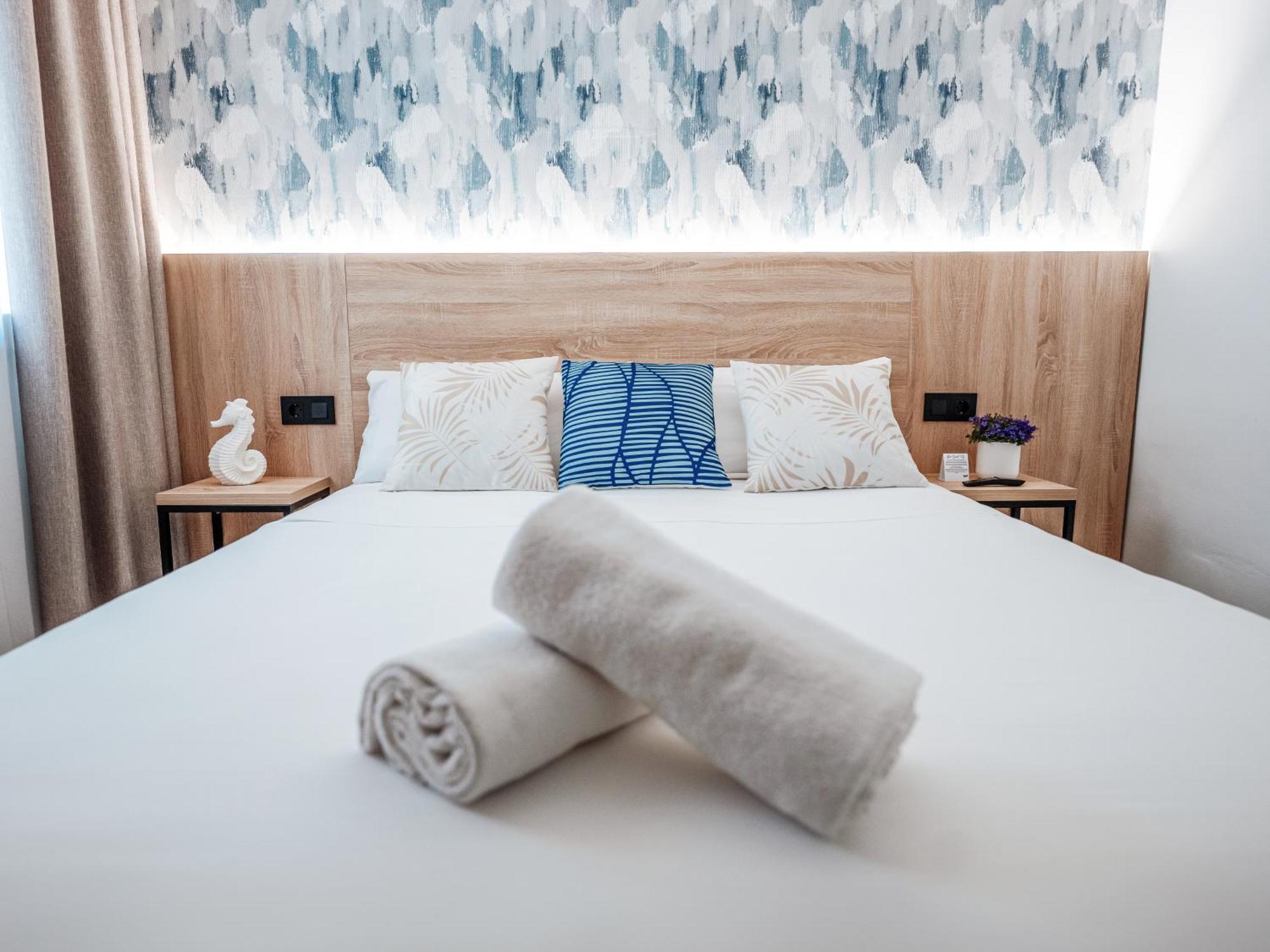 Sweet Lloret Suites Lloret de Mar Bagian luar foto