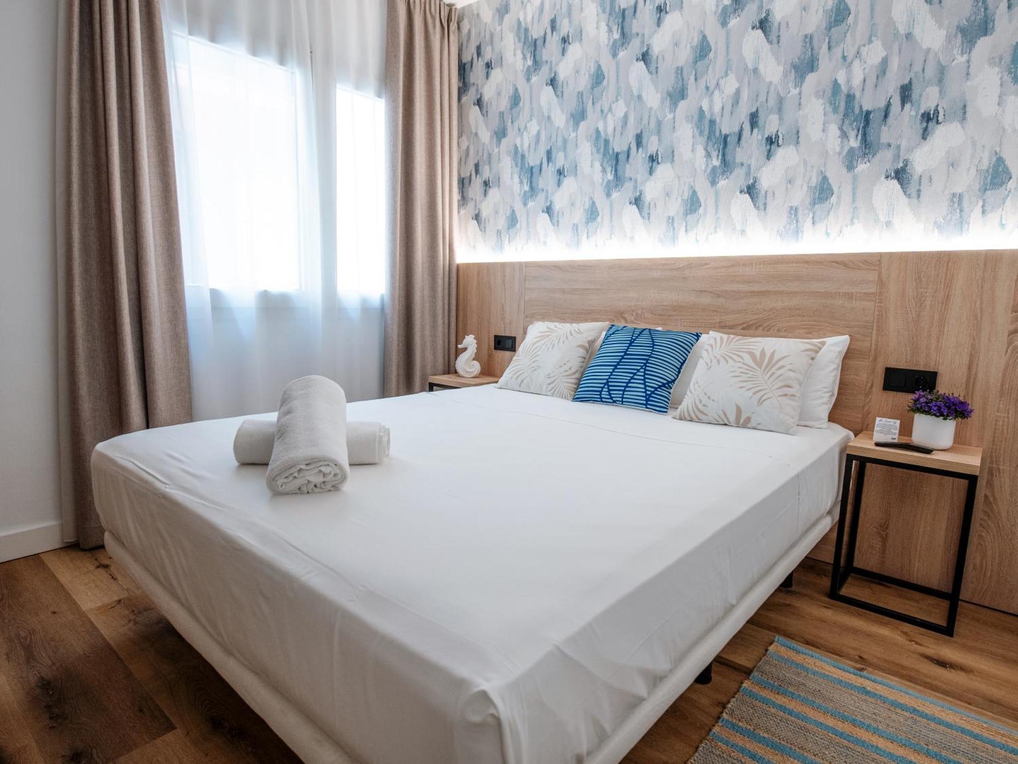 Sweet Lloret Suites Lloret de Mar Bagian luar foto