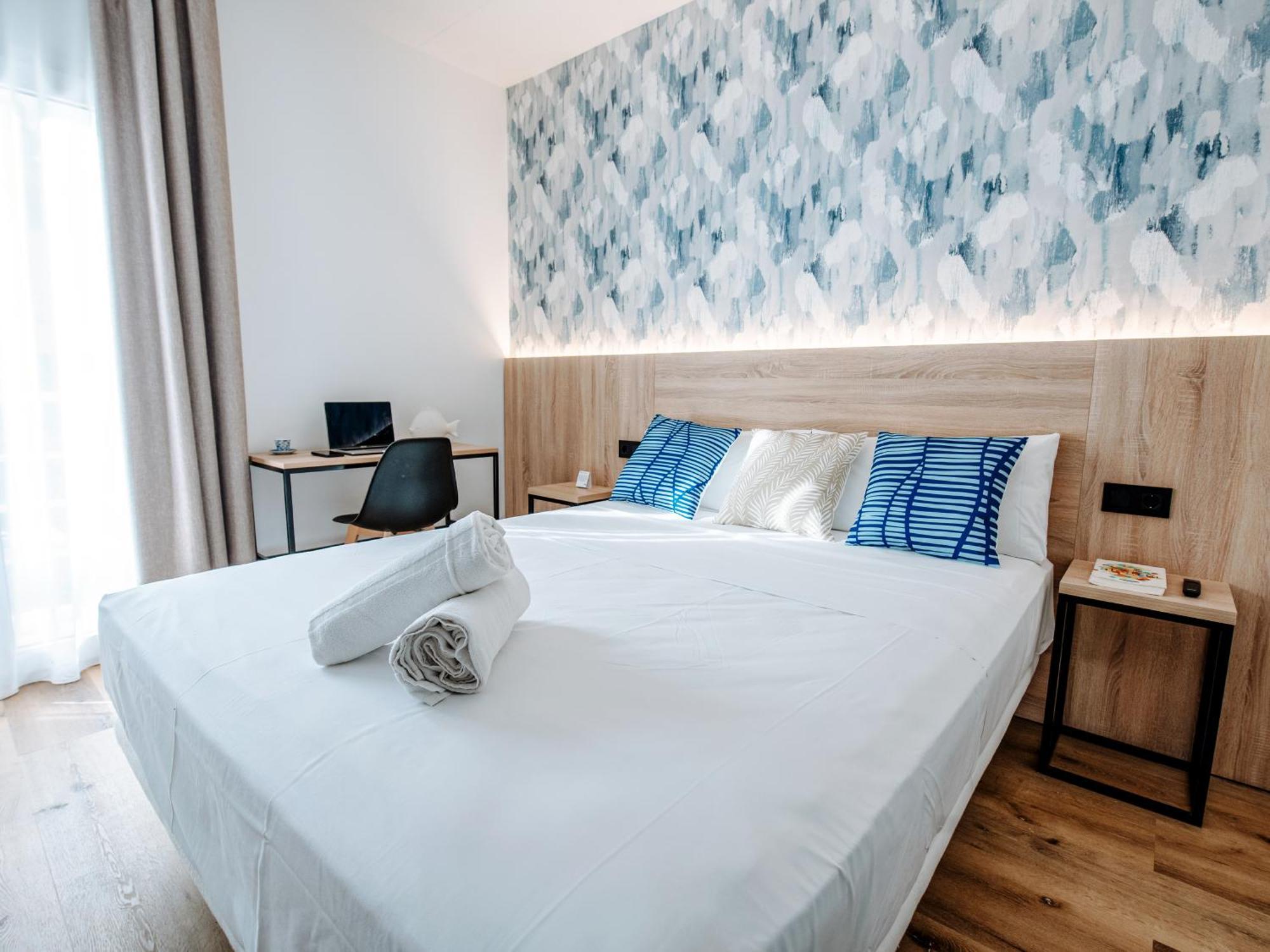 Sweet Lloret Suites Lloret de Mar Bagian luar foto